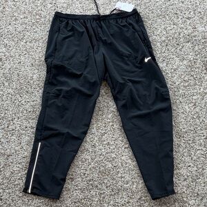 Nike men’s running pants